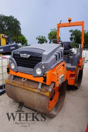 HAMM HD13 ROLLER 51in