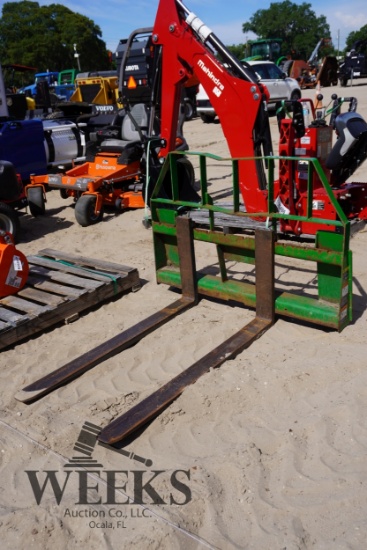 JOHN DEERE FORKS