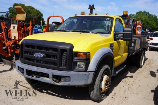 FORD F550 UTILITY