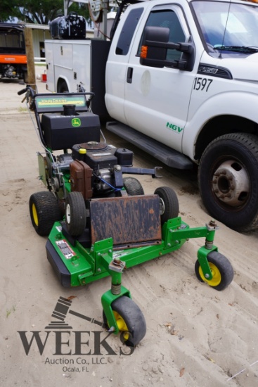 JOHN DEERE G15 STAND ON