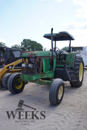 JOHN DEERE 660S (R)