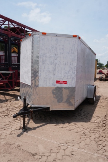 1 Axle Enclosed Trailer
