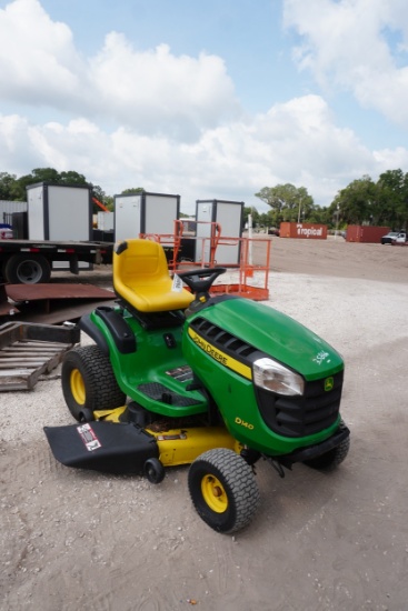 John Deere D140