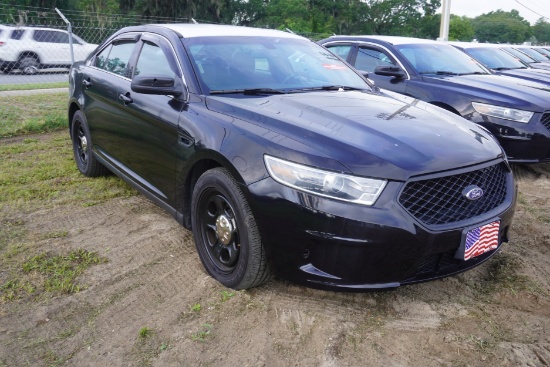 Ford Taurus White 2019