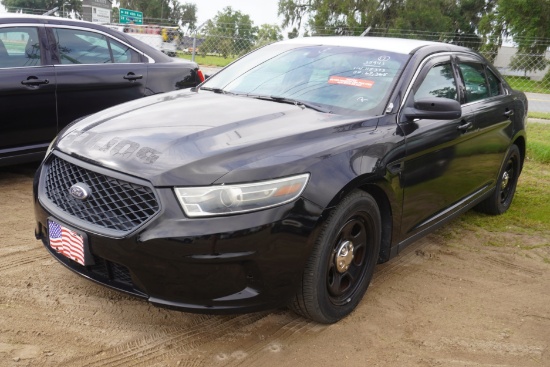 Ford Taurus White 2017