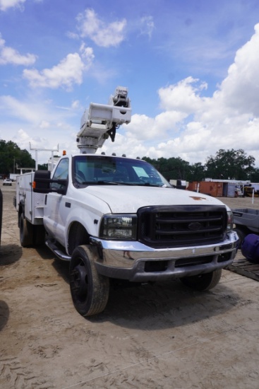 Ford F450 Bucket Truck