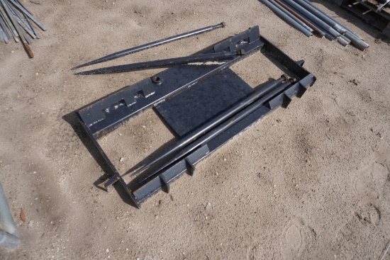 4 PRONG BALE SPEAR FOR