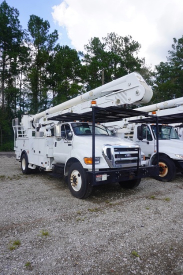 2013 Ford F750 Bkt Truck