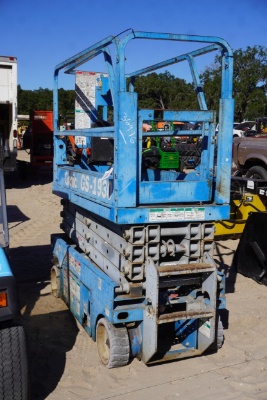 Genie Scissor Lift