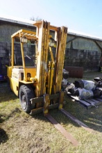 KOMATSU FG25-8 FORKLIFT