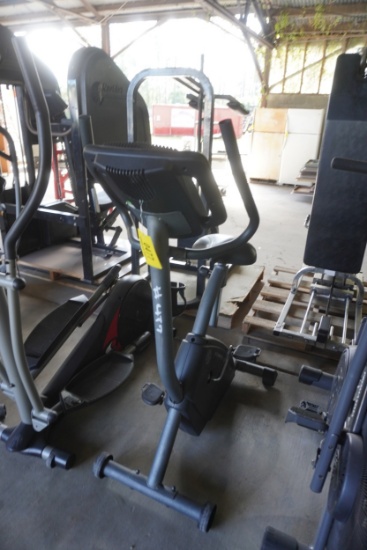 GOLDS GYM EXERCISE BIKE
