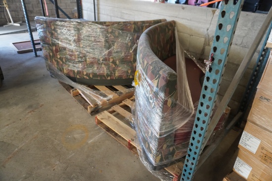 UPHOLSTERED BOOTH SEATING