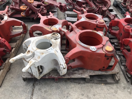BJ (1) 10 3/4", (1) 8 5/8", (1) 7 5/8" & (1) 7" Center Latch Casing Elevators