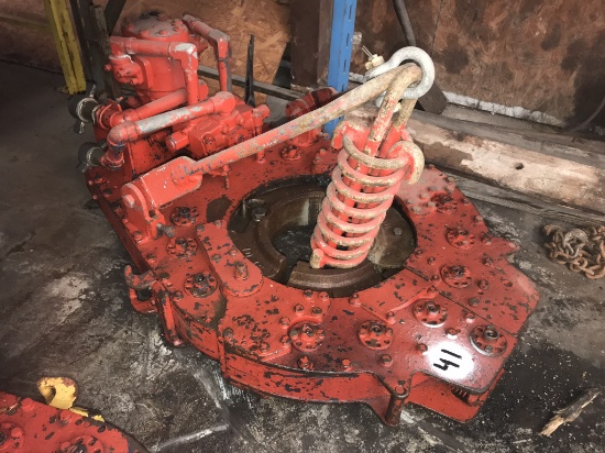 Lamb 13 3/8" Hydraulic Casing Tong