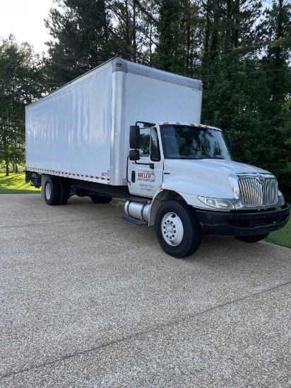 2011 INTERNATIONAL 4300 DURASTAR BOX TRUCK