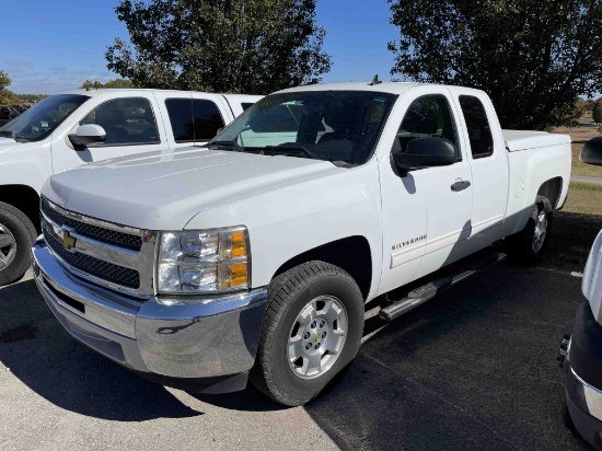 2013 Chevrolet Silverado 1500 1/2 Ton Extended Cab Pick Up Truck, 6' Bed, p/b Gas Engine, VIN# 1GCRC