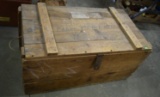 ANTIQUE WOODEN SHIPPING CRATE!