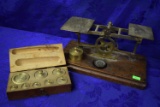 VINTAGE WOOD AND BRASS POSTAL SCALE!