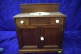 EARLY AMERICAN SALESMAN SAMPLE WASH STAND!