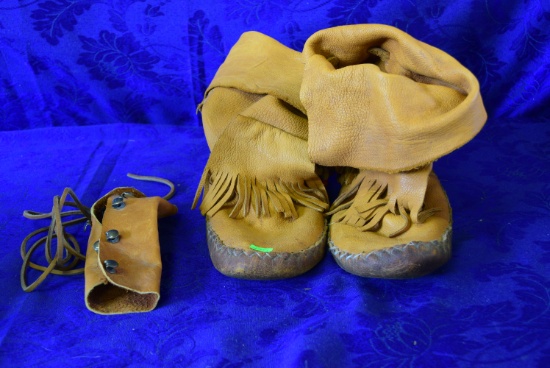 NATIVE AMERICAN MOCASSINS AND HAIR WRAP!