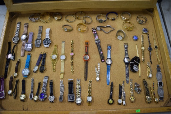 LARGE DISPLAY OF WATCHES!
