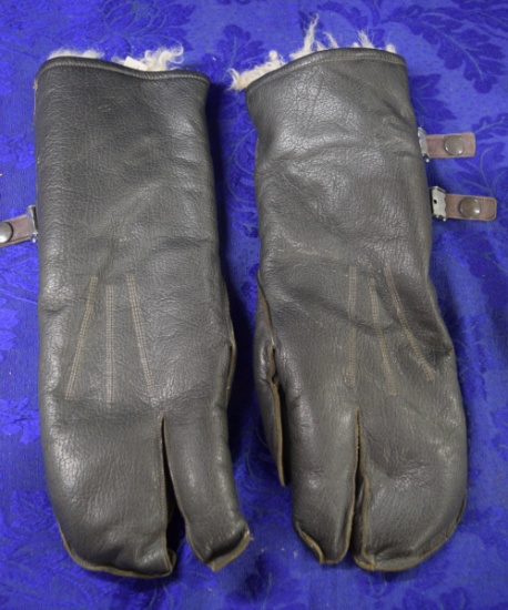 WWII LUFTWAFFE LEATHER MITTENS!