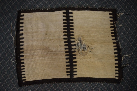 VINTAGE NATIVE AMERICAN BLANKET!