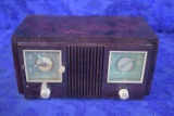CIRCA 1940'S GGENERAL ELECTRIC RADIO