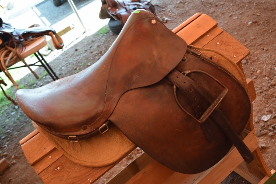 ENGLISH SADDLE!