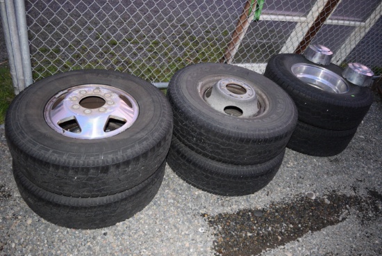 EXTREME TOYO A/T DUALLY TIRES AND WHEELS!