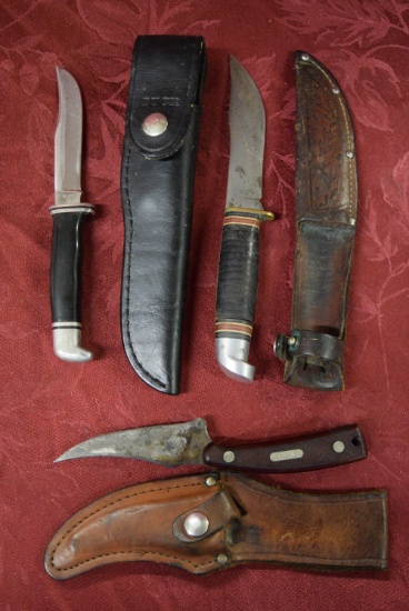 3 HIGH END KNIVES WITH LEATHER SHEATHS!