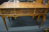 BEAUTIFULLY CRAFTED 3 DRAWER TABLE!