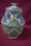 ELEGANT ANTIQUE CERAMIC DECORATIVE JAR!