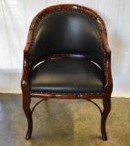 LEATHER EXECUTIVE CHAIR!