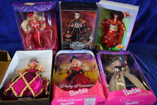 BARBIE COLLECTORS LOT!