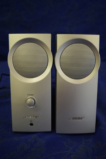 BOSE SPEAKERS!
