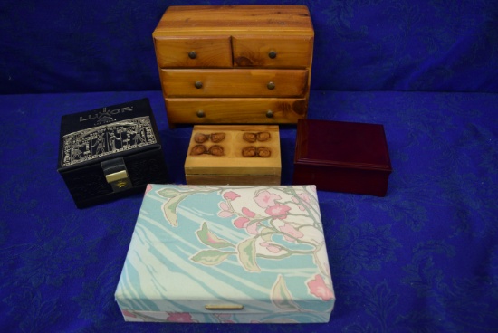 VINTAGE JEWELRY BOXES!
