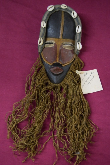 HAND CARVED NATIVE MASK!