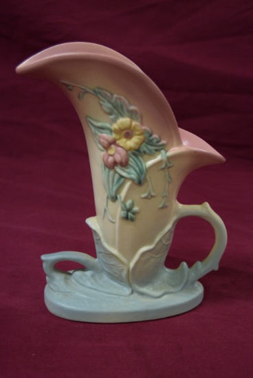 BEAUTIFUL HULL PITCHER!