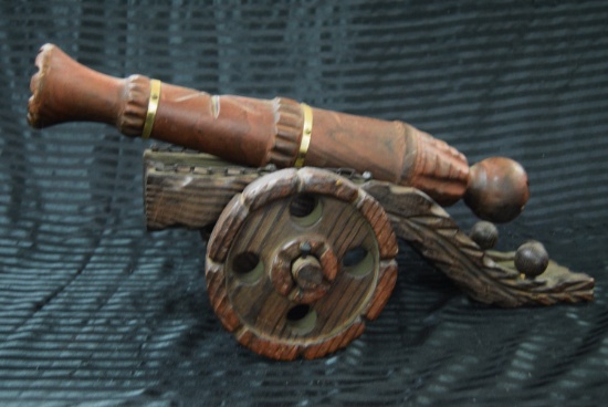 AWESOME HAND CARVED CANNON!