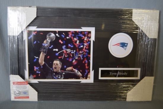 AUTOGRAPHED TOM BRADY PICTURE!