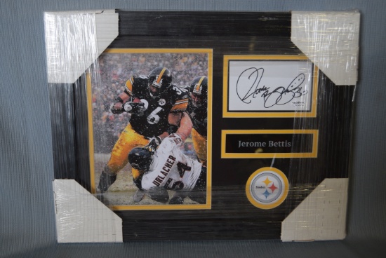 AUTOGRAPHED JEROME BETTIS FRAMED PHOTO!