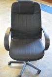 BLACK EXECUTIVE CHAIR!