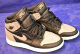 NIKE AIR JORDAN 1! 575441-013