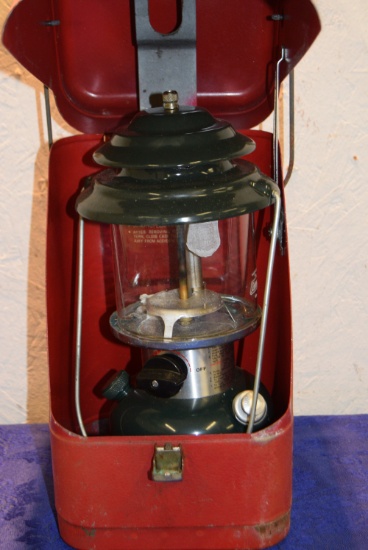 EXTREME COLEMAN LANTERN!