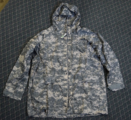 MILITARY PARKA/RAINSUIT!
