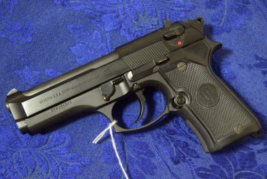 FIREARM/GUN BERETTA 92FS!!