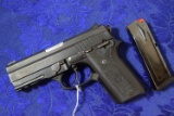 FIREARM/GUN TAURUS PT940!! H 1708