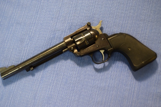 FIREARM/GUN RUGER SINGLE SIX!