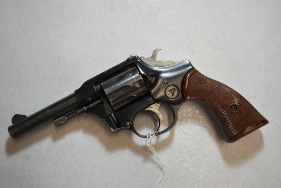 FIREARM/GUN HI STANDARD SENTINEL DELUXE! H18